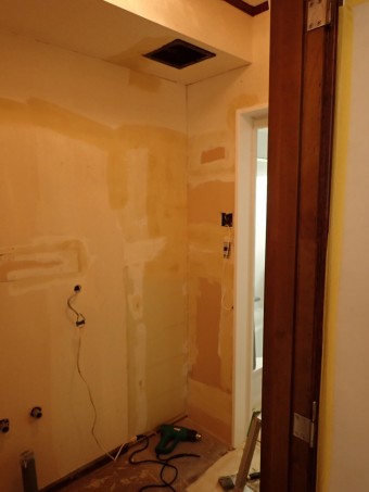 クロス貼り下地処理 P9280017